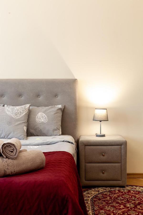 Apartment On Tamanska - Вулиця Дарії Гусяк Lviv Eksteriør billede