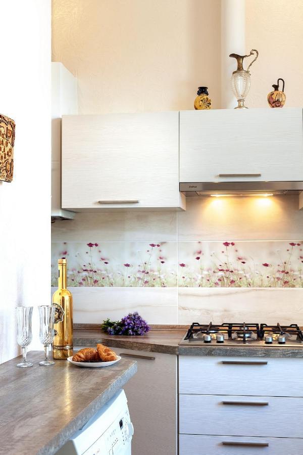 Apartment On Tamanska - Вулиця Дарії Гусяк Lviv Eksteriør billede